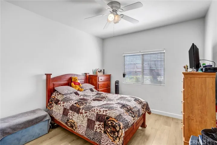 13048 Evanston, Victorville, California 92392