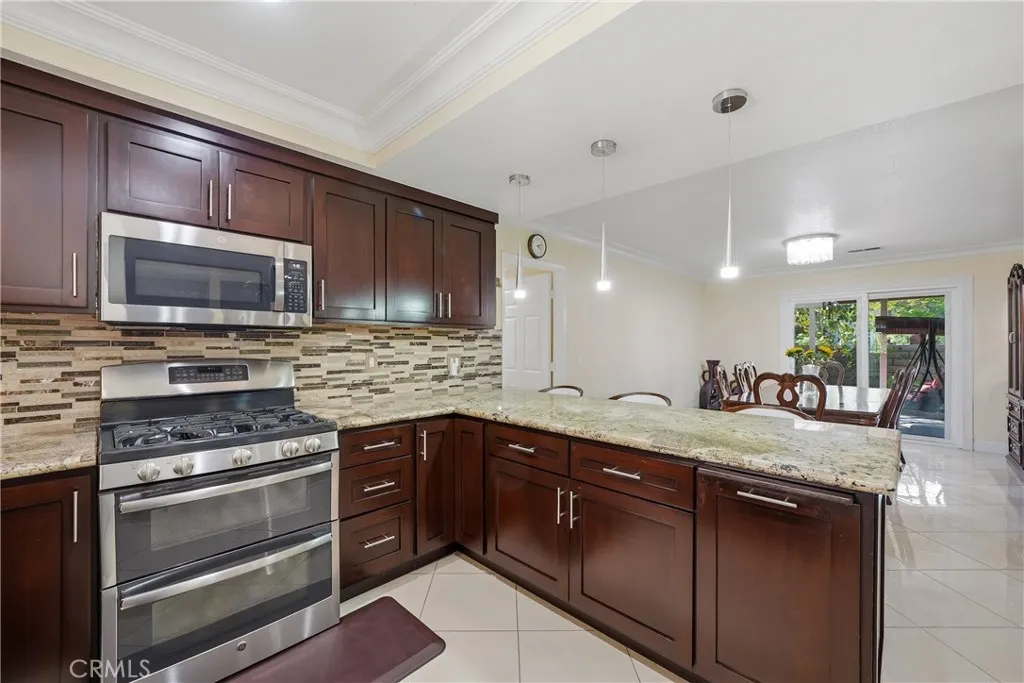 Kitchen V1