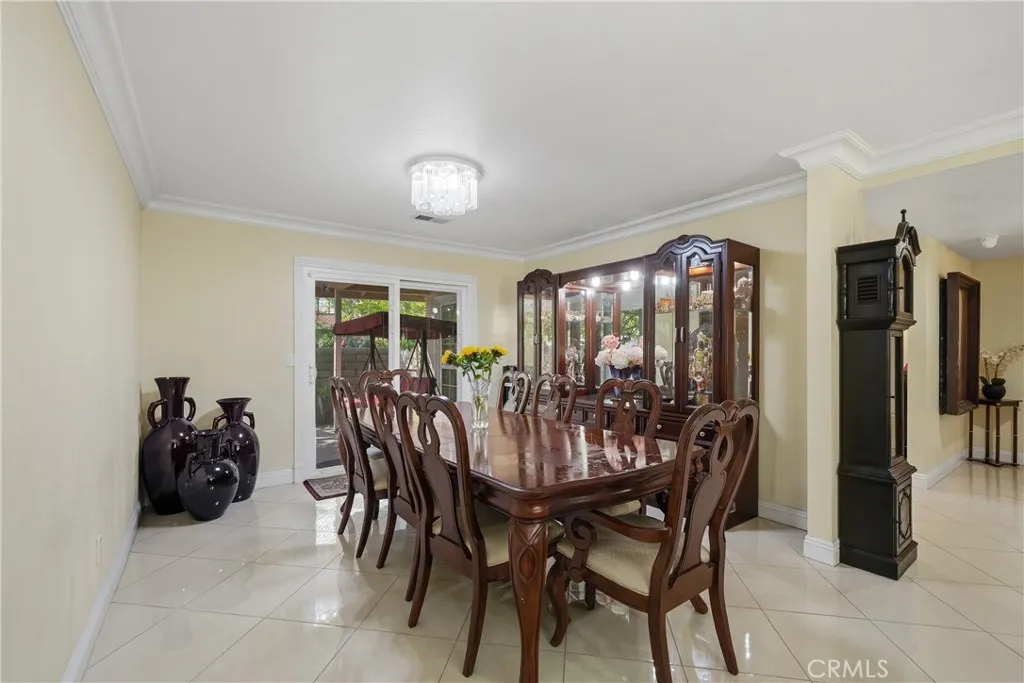 Dining Area V2