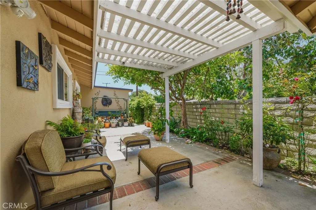 Sideyard View with Trellis