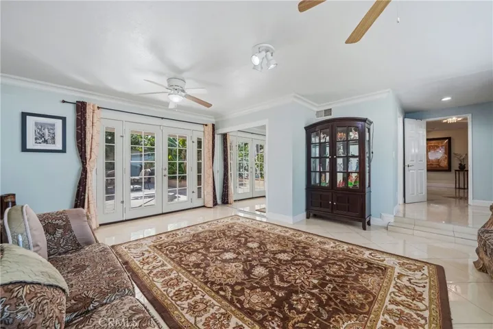 Family Room V2