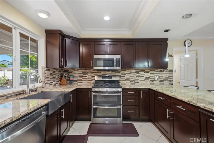 Kitchen V4