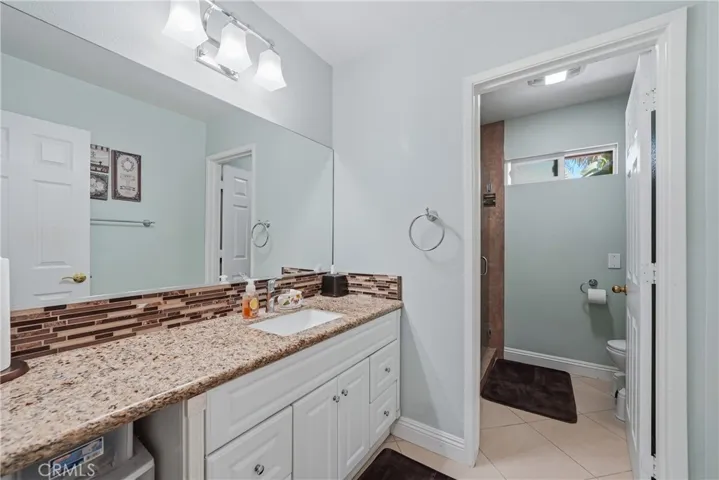 Bathroom 2 with Shower