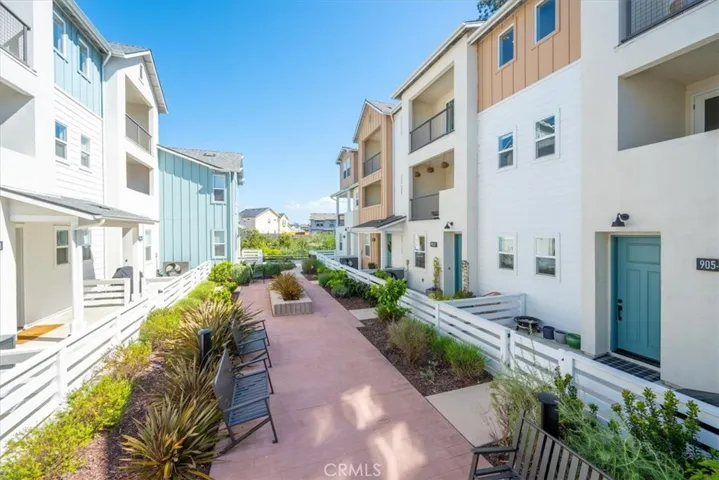 905 Madonna Road 39, San Luis Obispo, California 93405