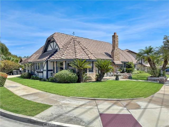 1571 N Santiago Boulevard, Orange, California 92867