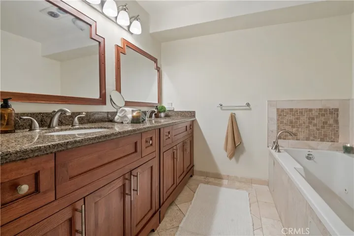 6221 Monterey 304, Highland Park, California 90042