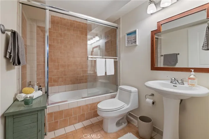 6221 Monterey 304, Highland Park, California 90042