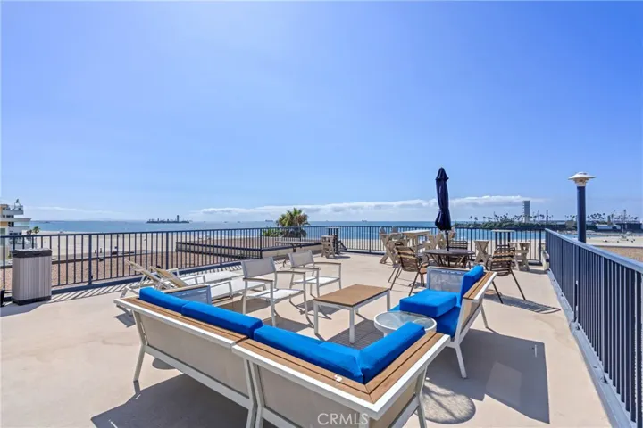 Ocean Terrace Community Rooftop!