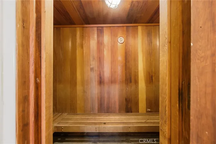 Dry Sauna