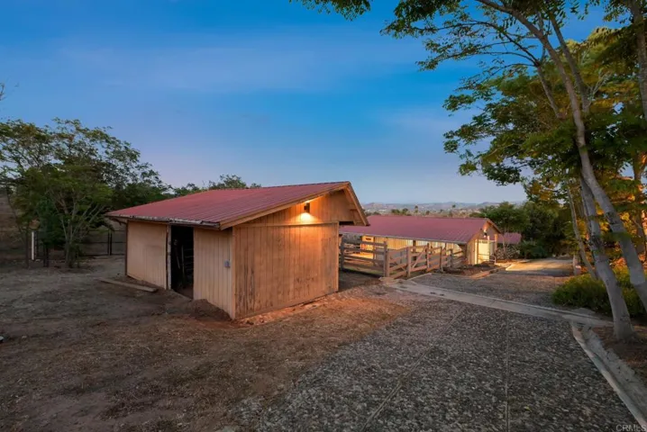 Tool Barn/Feed Barn