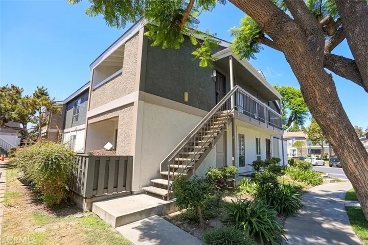 2839 S Fairview St F, Santa Ana, California 92704