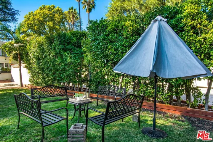 3726 Laurel Canyon Boulevard, Studio City, California 91604