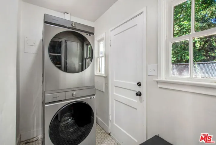3726 Laurel Canyon Boulevard, Studio City, California 91604