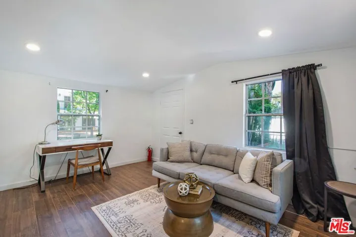 3726 Laurel Canyon Boulevard, Studio City, California 91604