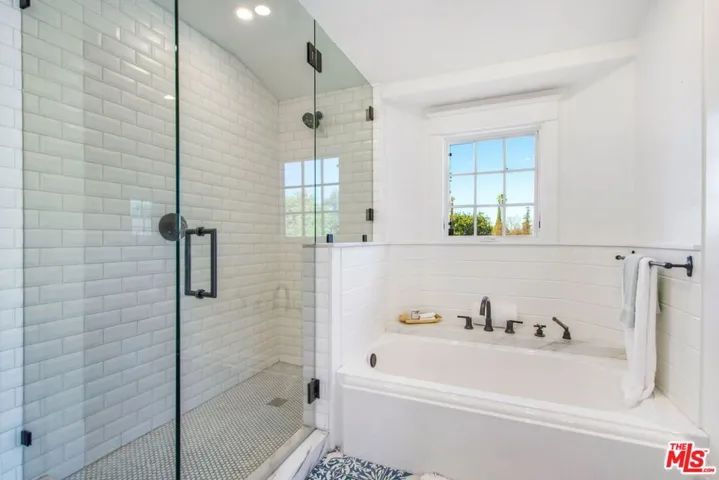 3726 Laurel Canyon Boulevard, Studio City, California 91604