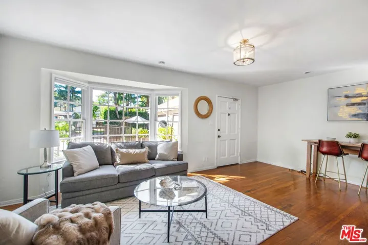 3726 Laurel Canyon Boulevard, Studio City, California 91604