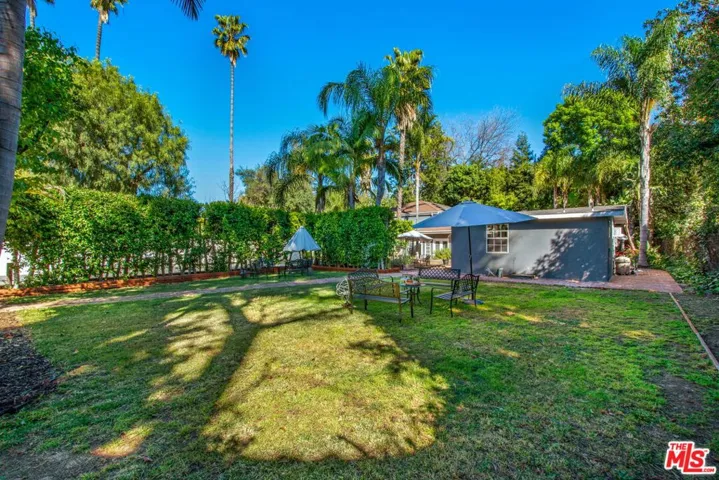 3726 Laurel Canyon Boulevard, Studio City, California 91604