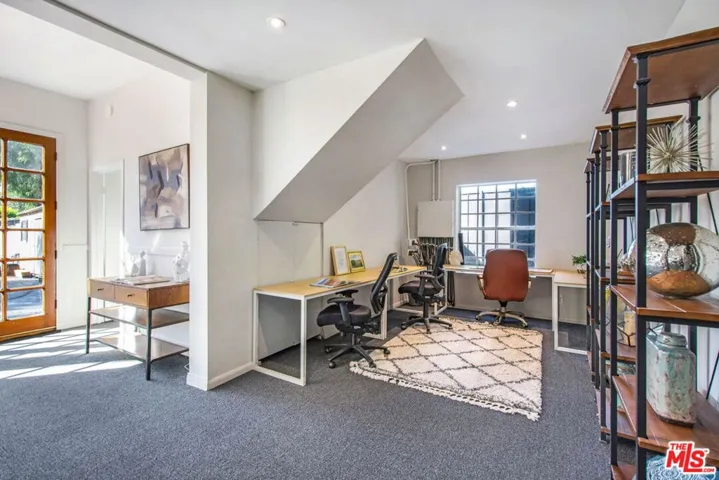 3726 Laurel Canyon Boulevard, Studio City, California 91604
