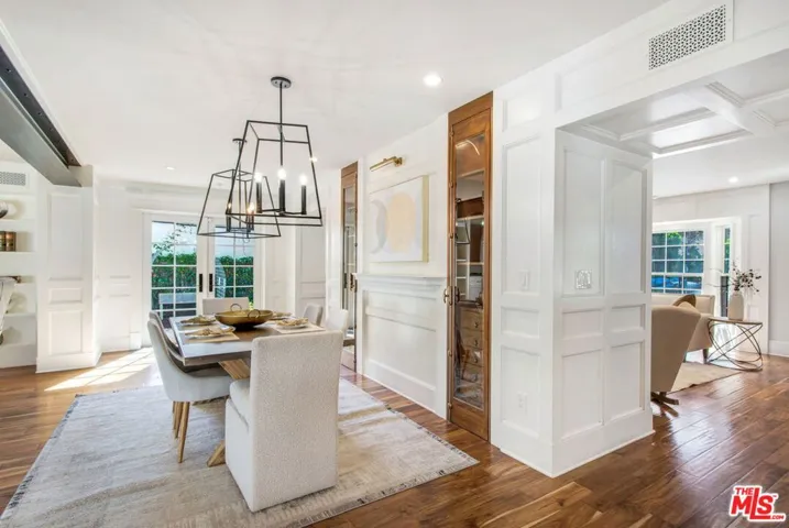 3726 Laurel Canyon Boulevard, Studio City, California 91604