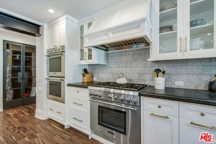 3726 Laurel Canyon Boulevard, Studio City, California 91604