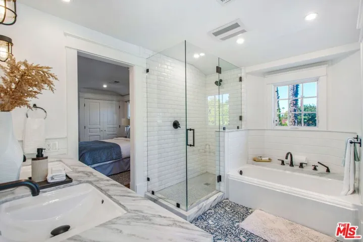 3726 Laurel Canyon Boulevard, Studio City, California 91604