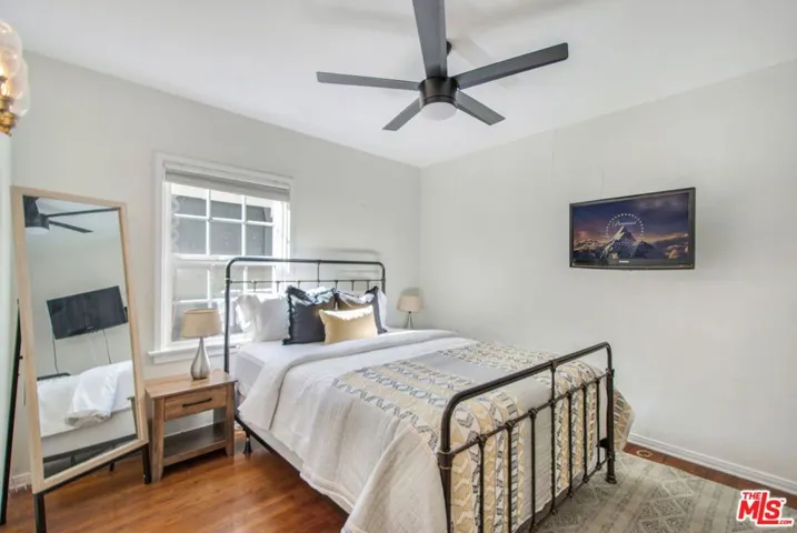 3726 Laurel Canyon Boulevard, Studio City, California 91604