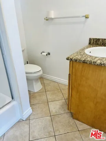 2nd Bathroom