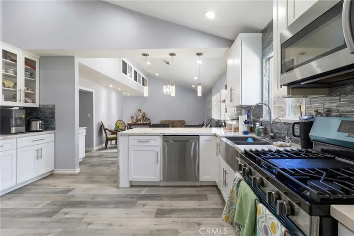 2078 N Swindon, Simi Valley, California 93063