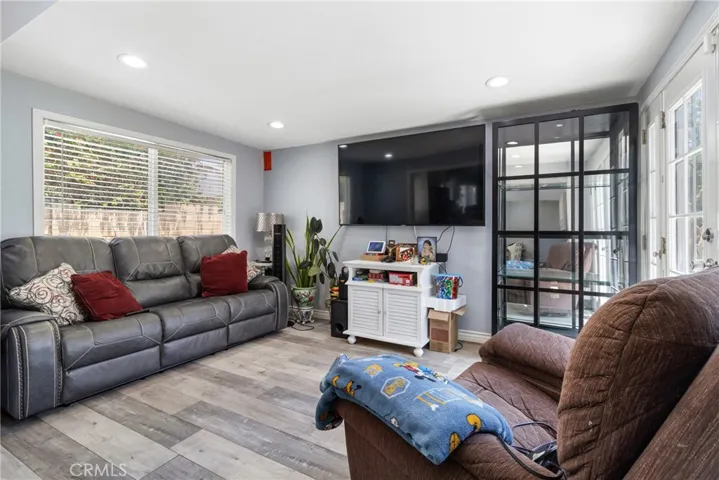 2078 N Swindon, Simi Valley, California 93063