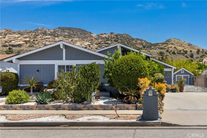 2078 N Swindon, Simi Valley, California 93063