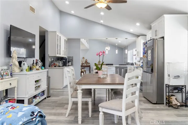 2078 N Swindon, Simi Valley, California 93063