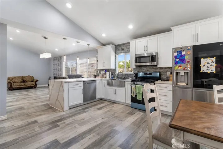 2078 N Swindon, Simi Valley, California 93063