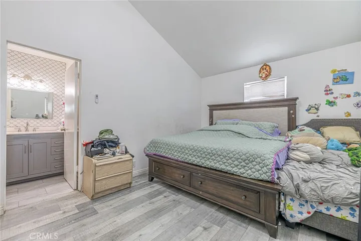 2078 N Swindon, Simi Valley, California 93063