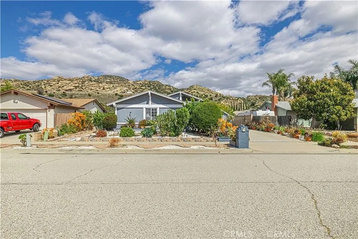 2078 N Swindon, Simi Valley, California 93063