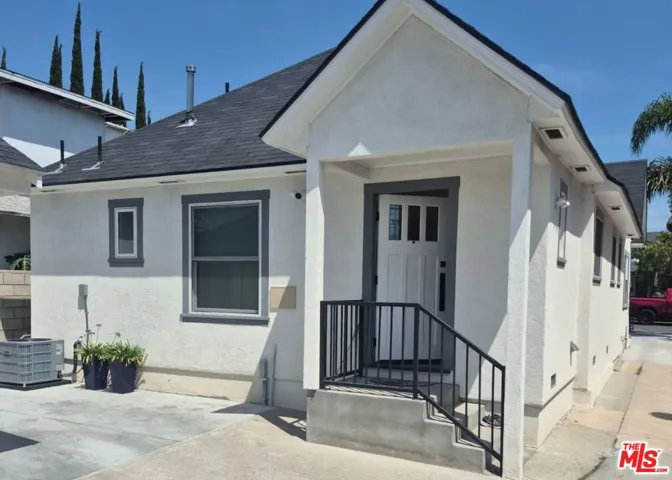 3679 3rd Avenue, Los Angeles, California 90018
