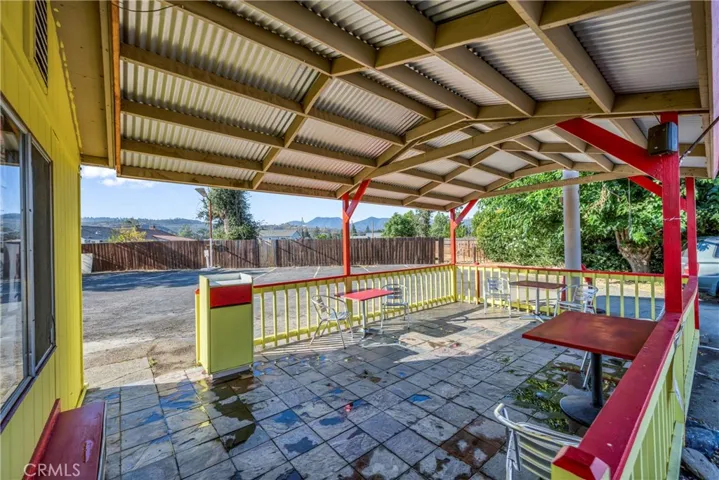 outdoor dining, has now been painted