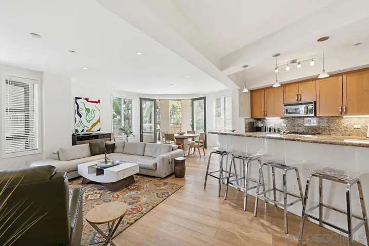 5440 La Jolla E106, La Jolla, California 92037