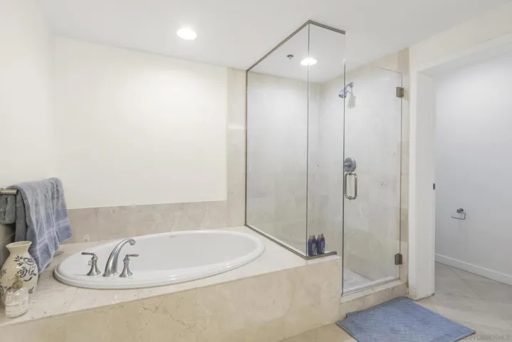 5440 La Jolla E106, La Jolla, California 92037