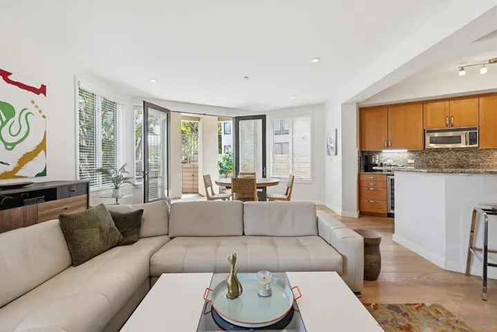 5440 La Jolla E106, La Jolla, California 92037