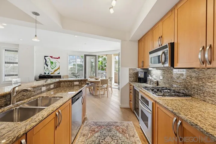 5440 La Jolla E106, La Jolla, California 92037