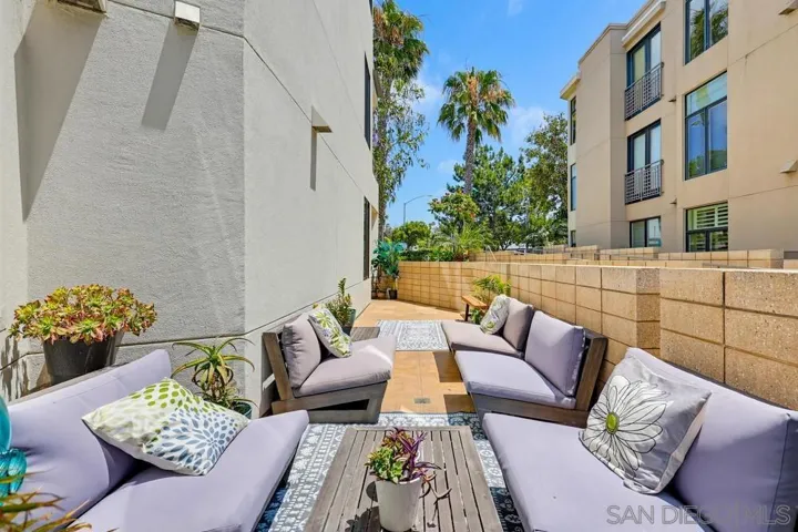 5440 La Jolla E106, La Jolla, California 92037