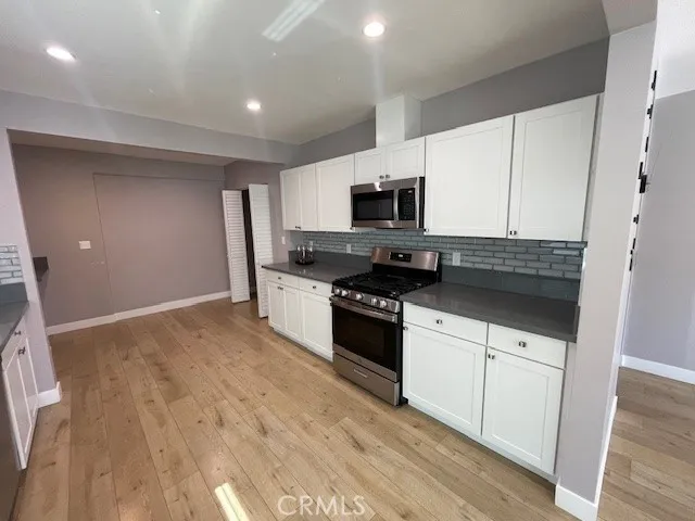 10802 Crockett Street, Sun Valley, California 91352