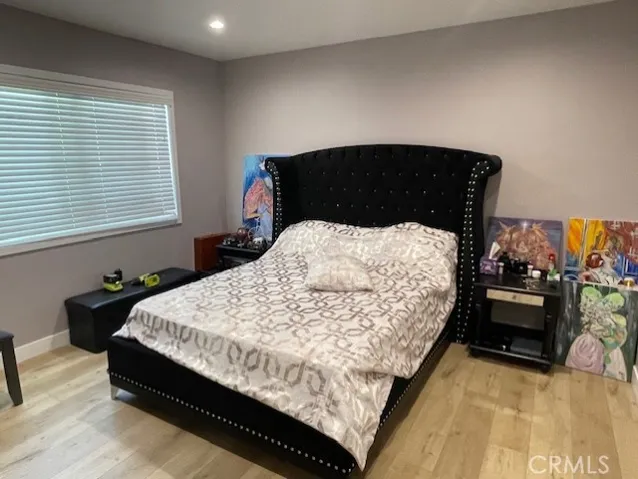 10802 Crockett Street, Sun Valley, California 91352