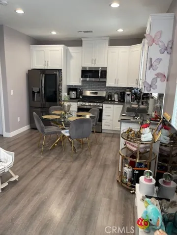 10802 Crockett Street, Sun Valley, California 91352