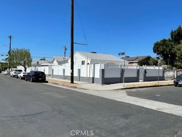 10802 Crockett Street, Sun Valley, California 91352
