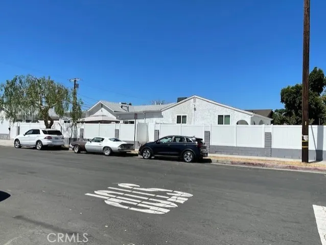 10802 Crockett Street, Sun Valley, California 91352