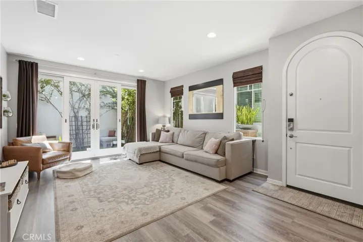 5573 Palm Drive, Hawthorne, California 90250