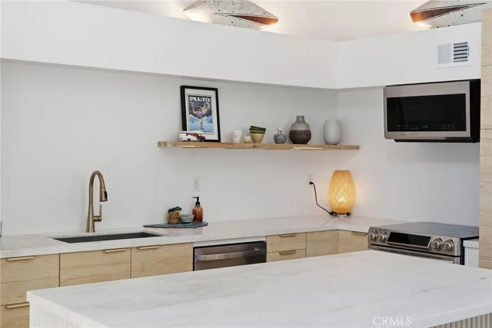 805 Grayling Bay, Costa Mesa, California 92626