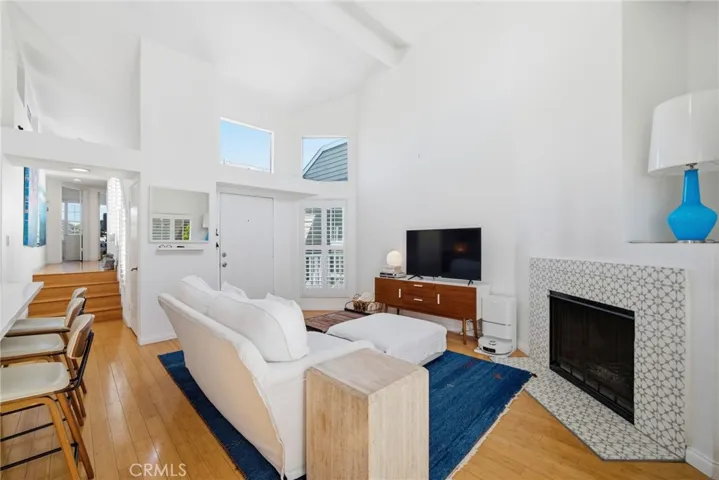 805 Grayling Bay, Costa Mesa, California 92626
