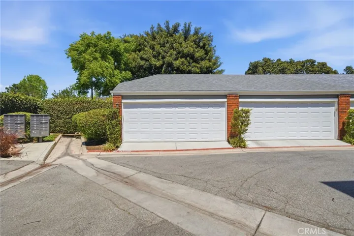 805 Grayling Bay, Costa Mesa, California 92626